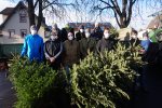 Junge Union und CSU   Christbaumsammelaktion f&uuml;r den guten Zweck